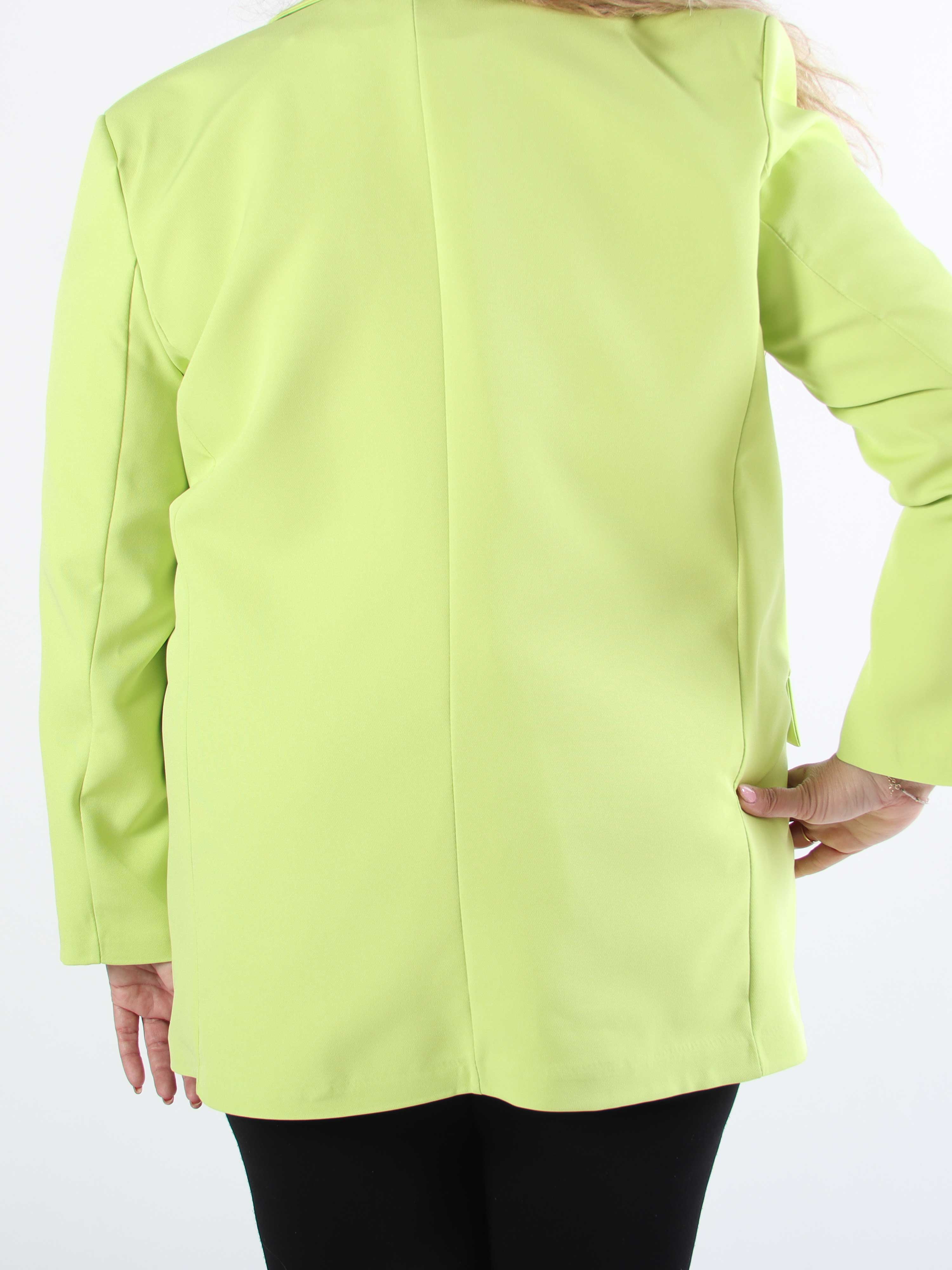 Kaisa - Farvet stilren blazer med knapper